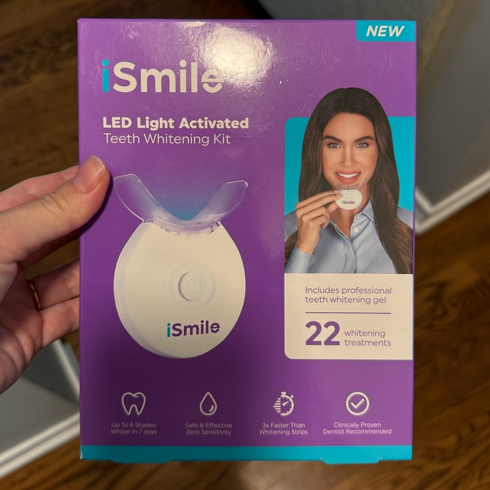 NWT I smile Led Light activated - teeth whitening kit